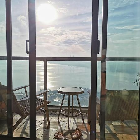 Yussy 2 Bedroom Sea View Condo At R&F Princess Cove Johor Bahru Exterior photo
