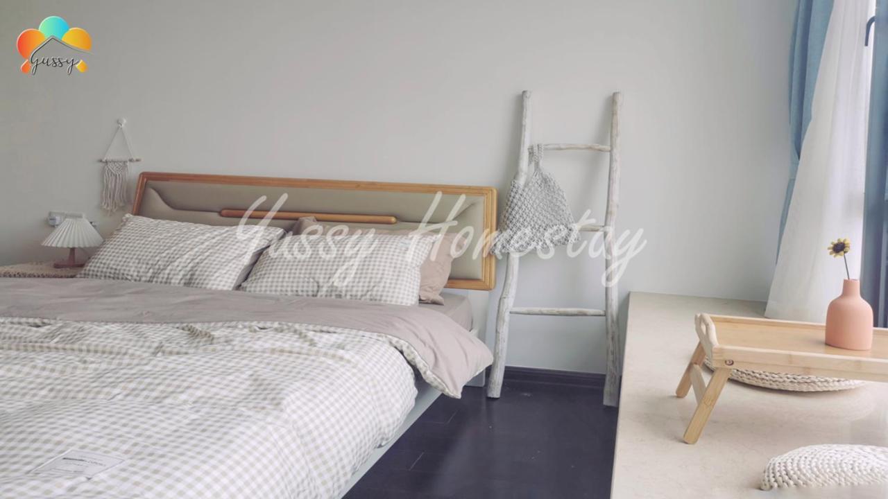 Yussy 2 Bedroom Sea View Condo At R&F Princess Cove Johor Bahru Exterior photo