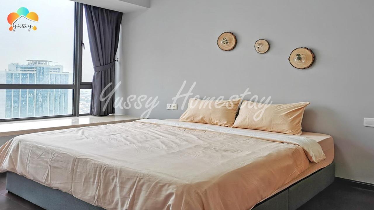 Yussy 2 Bedroom Sea View Condo At R&F Princess Cove Johor Bahru Exterior photo